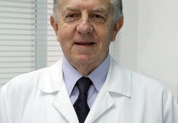 Dr. Gerd Udo Gromann, Especialista em joelho